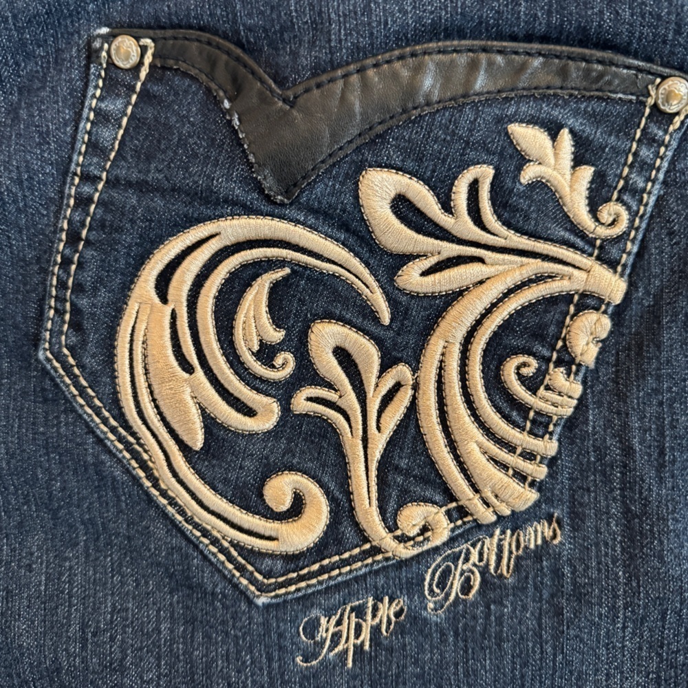 VINTAGE Y2K Apple Bottoms Jeans w/ Ornate Gold & White Embroidery - Size 24W - Picture 7 of 7
